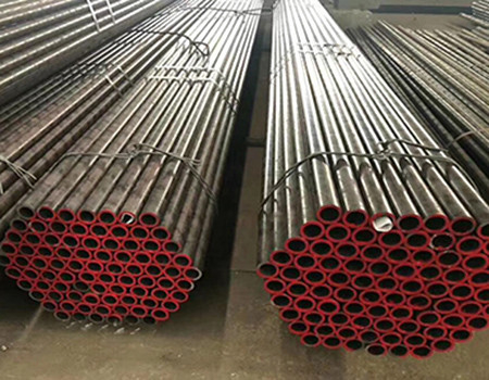 A53 ASTM ท่อเหล็กไม่มีตะเข็บรีดร้อน 12m 6m รอบ ASTM106 89mm
