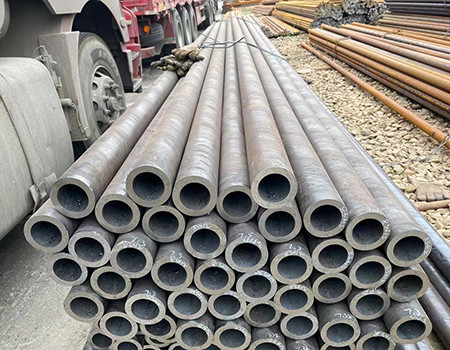 T91 ท่อเหล็กไม่มีตะเข็บรีดร้อน P91 ASTM A283 P22 A355 P9 P11 4130 42CrMo 15CrMo ST37 C45 SCH40 A106 Gr.B A53